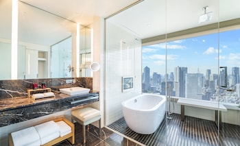 Kioicho Suite with Club Lounge Access