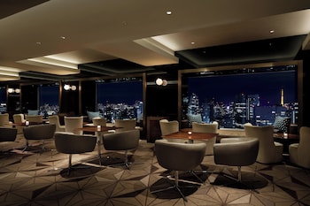Club Deluxe Premier Twin with Club Lounge Access