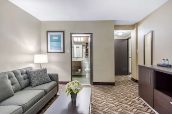Suite, 1 King Bed, Non Smoking