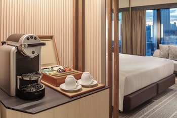 Deluxe Room Non-Smoking 2 Single Bed City View