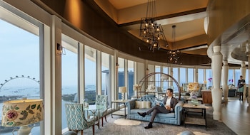 Panoramic Suite, Marina Bay View, Lounge Access, High Floor