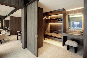 Premier Suite Non-Smoking 1 Double Bed City View