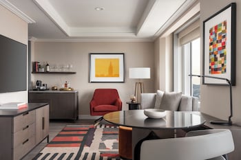 Deluxe Room, 1 King Bed, Non Smoking room