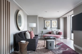Presidential Suite, Terrace (Golden Gate)