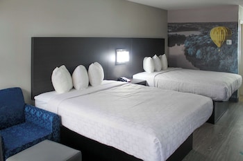 Room, 2 Queen Beds, Non Smoking