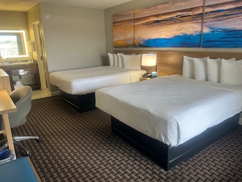 Business Room, 2 Queen Beds, Non Smoking