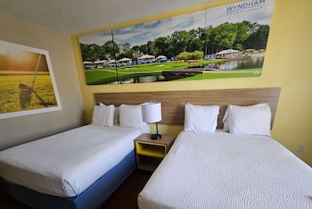 Room, 2 Queen Beds, Non Smoking (Pet Friendly)