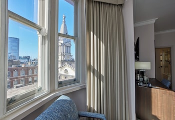 Executive Room, 1 King Bed