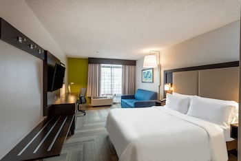 Standard Room, 1 Queen Bed, Accessible (Roll-In Shower)