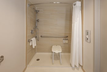 Standard Room, 1 Queen Bed, Accessible (Roll-In Shower)