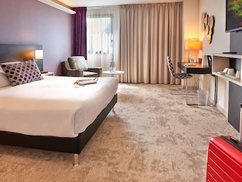 Comfort Room, 1 Queen Bed, Non Smoking (Larger Room)