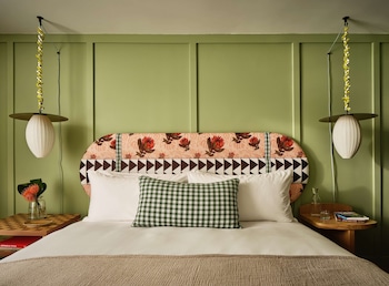 Room, 1 King Bed, Mobility Accessible (with Lanai)