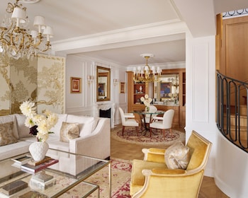 Suite, 1 King Bed, City View (Duplex)