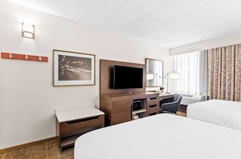 Room, 2 Queen Beds, Hearing Accessible