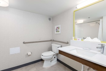 Room, 2 Double Beds, Accessible, Non Smoking (Roll In Shower)