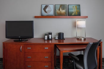 Room, 2 Double Beds (Mobility/Hearing Accessible, Tub)