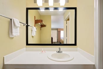 Room, 1 King Bed, Accessible, Non Smoking (Mobility)
