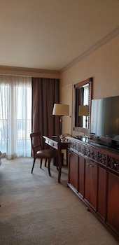 Deluxe Room, 1 King Bed, Balcony (View)