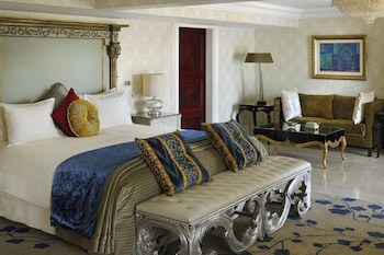 Royal Suite, 1 King Bed, Balcony