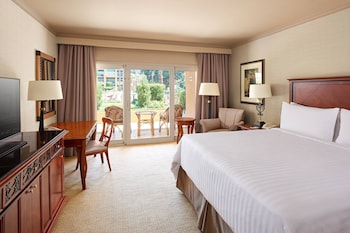 Deluxe Room, 1 King Bed, Balcony