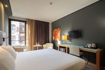 Double Room, Connecting Rooms