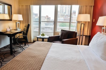 Standard Room, 1 King Bed, Balcony