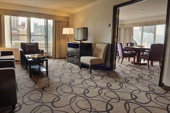 Suite, 1 Bedroom (Top Floor)