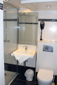 Economy Triple Room