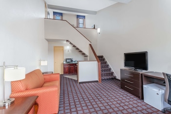 Suite, 1 King Bed, Non Smoking