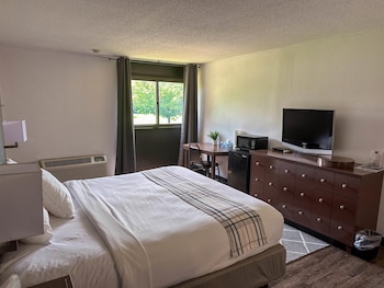 Deluxe Room, 1 King Bed, Non Smoking