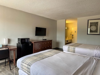 Standard Double Room, 2 Double Beds, Smoking