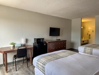 Standard Double Room, 2 Double Beds, Smoking