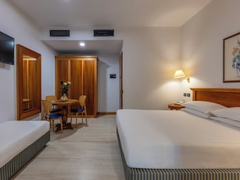 Family Quadruple Room, City View
