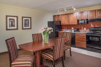 Suite, 1 King Bed with Sofa bed, Accessible, Non Smoking