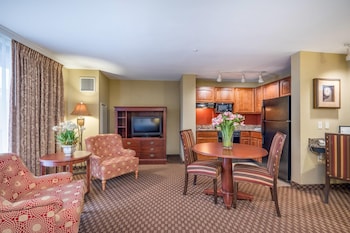 Suite, 2 Queen Beds, Accessible, Non Smoking (Efficiency)