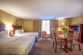 Efficiency, Room, 2 Queen Beds, Non Smoking