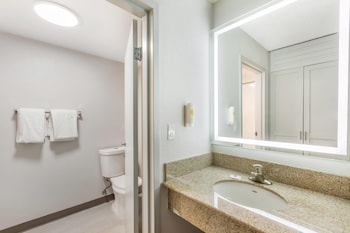 Suite, 2 Queen Beds, Non Smoking