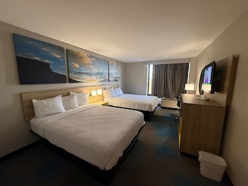 Room, 2 Queen Beds, Non Smoking