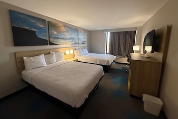Room, 2 Queen Beds, Non Smoking