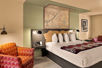 Deluxe Room, 1 King Bed (Trailhead)