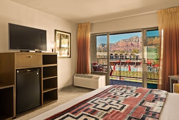 Premium Room, 1 King Bed, Mountain View (Courtyard)