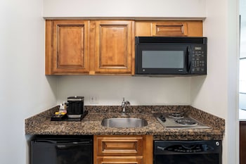 Junior Room, 1 King Bed, Kitchen
