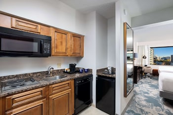 Room, 2 Queen Beds, Kitchen