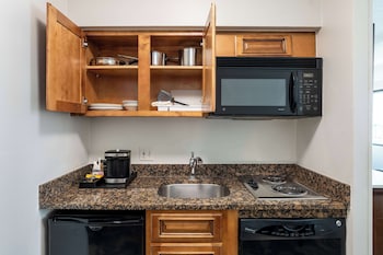 Room, 2 Queen Beds, Kitchen