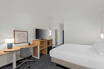 Room, 1 King Bed, Accessible, Bathtub (Mobility)
