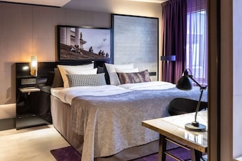 Twin Room (Spacious)