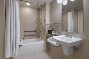 Room, 2 Double Beds (Mobility Accessible, Tub)