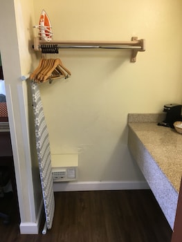 Room, 2 Double Beds, Non Smoking (Pet Friendly)