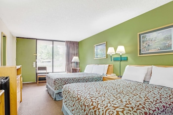Room, 2 Double Beds, Non Smoking (Pet Friendly)