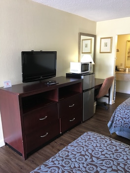 Room, 2 Double Beds, Non Smoking (Pet Friendly)
